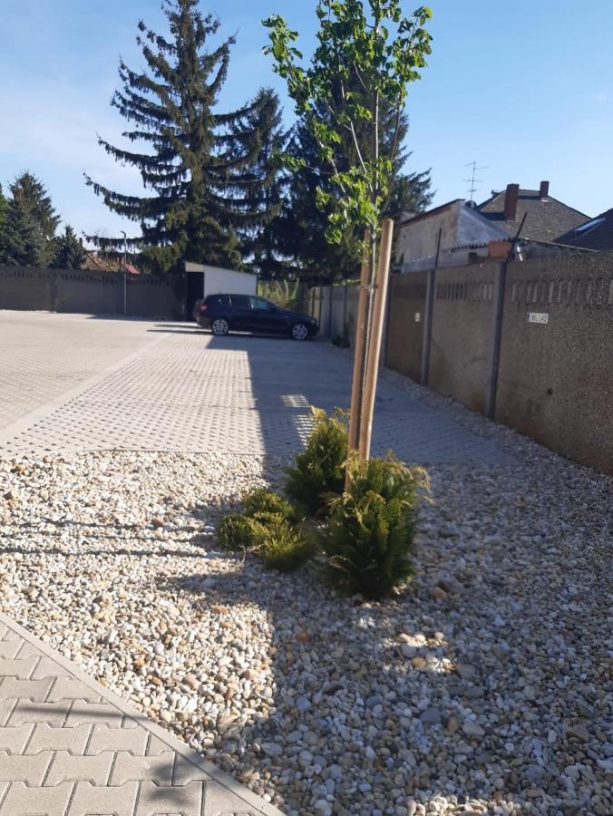 Swiss Apartment Mosonmagyaróvár المظهر الخارجي الصورة